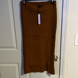 Brand new women midi skirt slit front size M